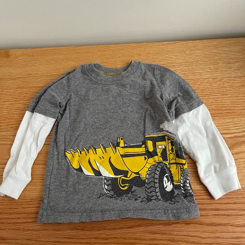 5️⃣for $25. Toddler boy tractor long sleeve shirt